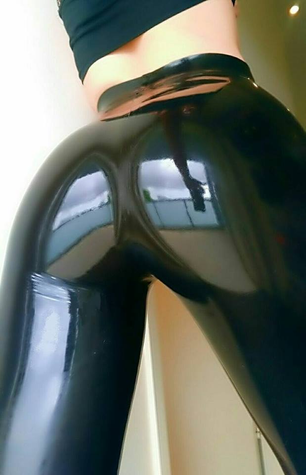 Bizarrlady in Latex